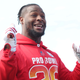 Illustration for article titled LeVeon Bell Continues Self-Imposed NFL Exile By Signing With Jets